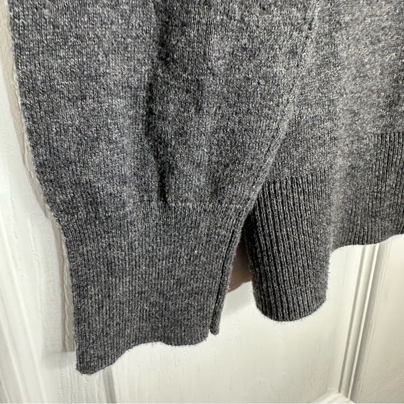 Old Navy Cardigan Grey Size Medium - Picture 11 of 16
